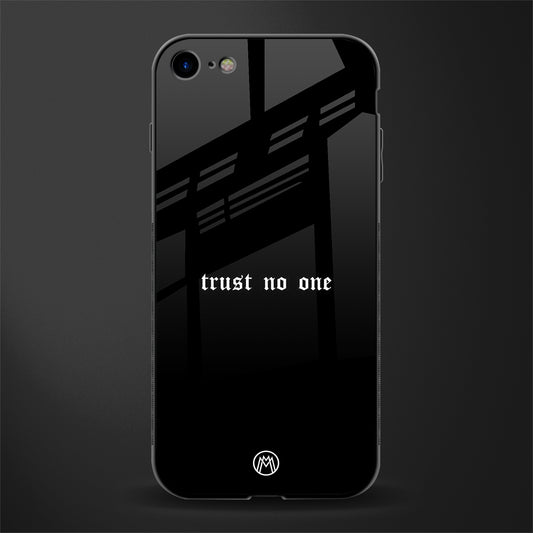 trust no one aesthetic quote glass case for iphone se 2020 image