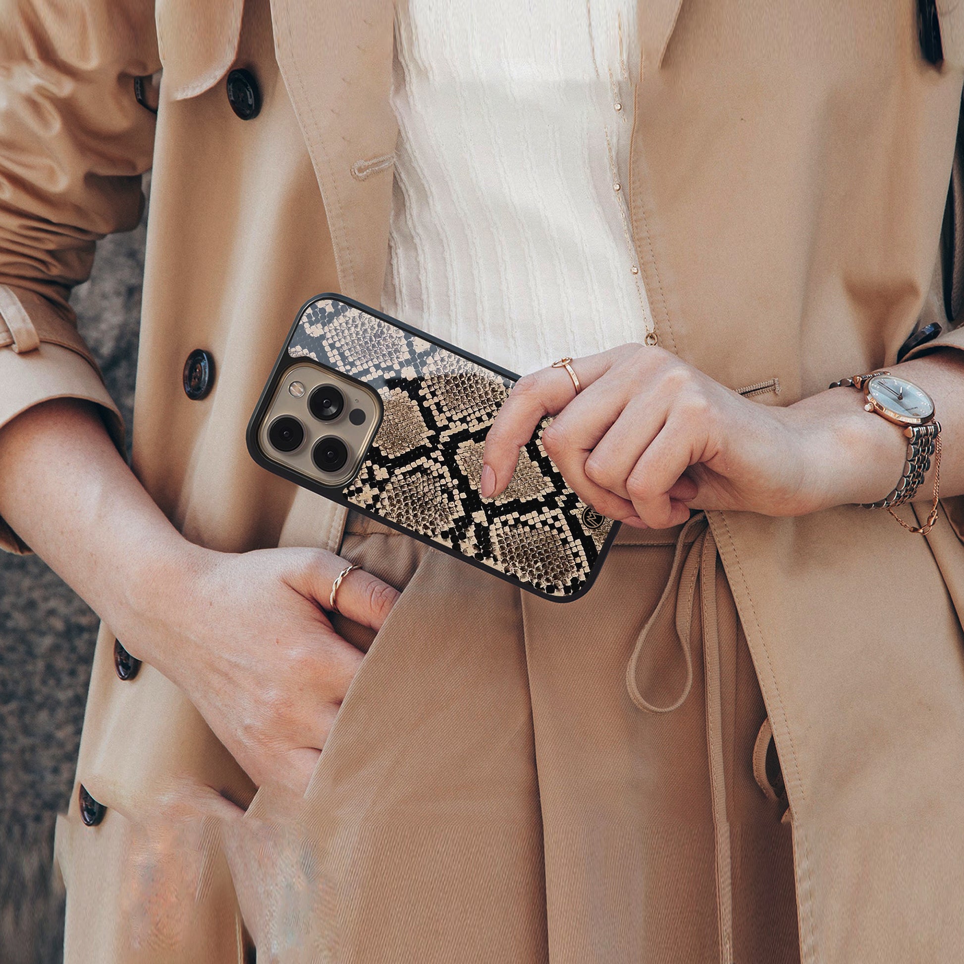 scaly chic back phone cover | glass case for iphone 15 pro