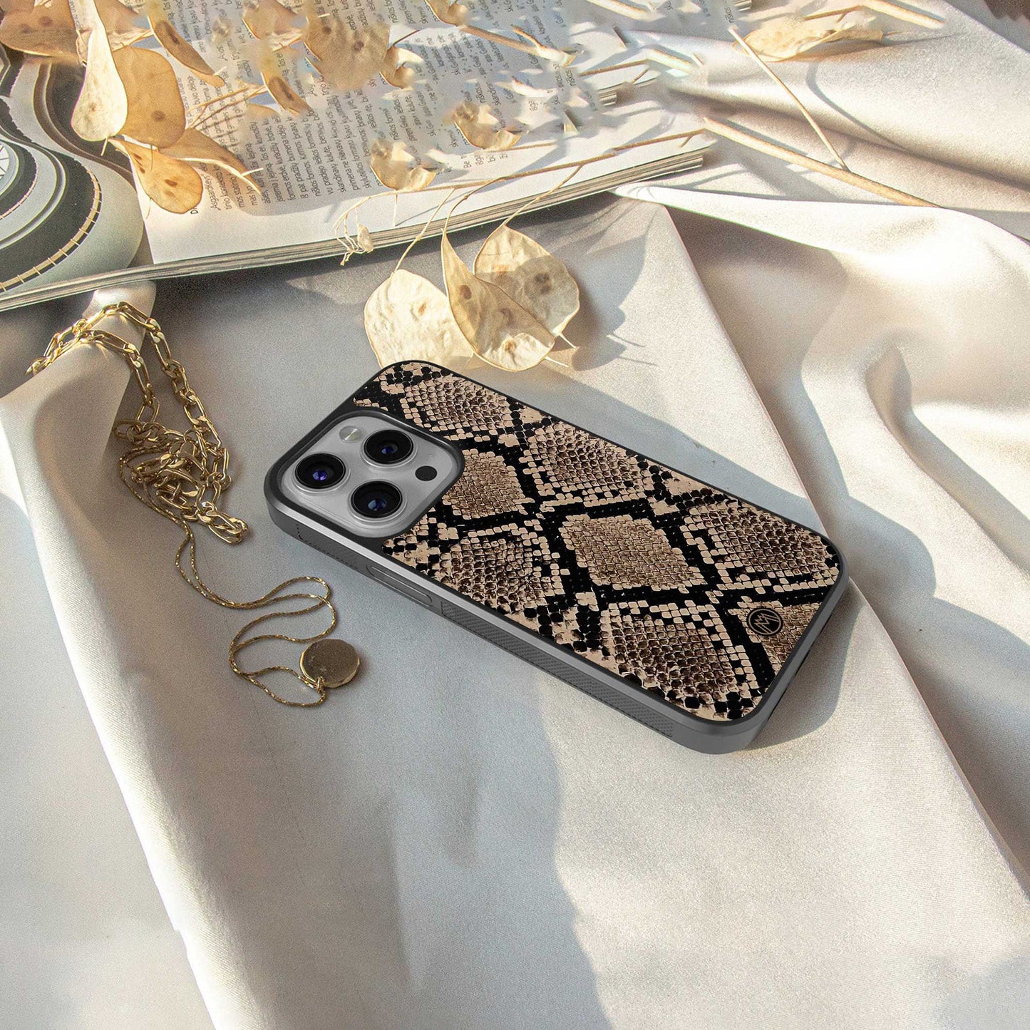 scaly chic back phone cover | glass case for iphone 16e