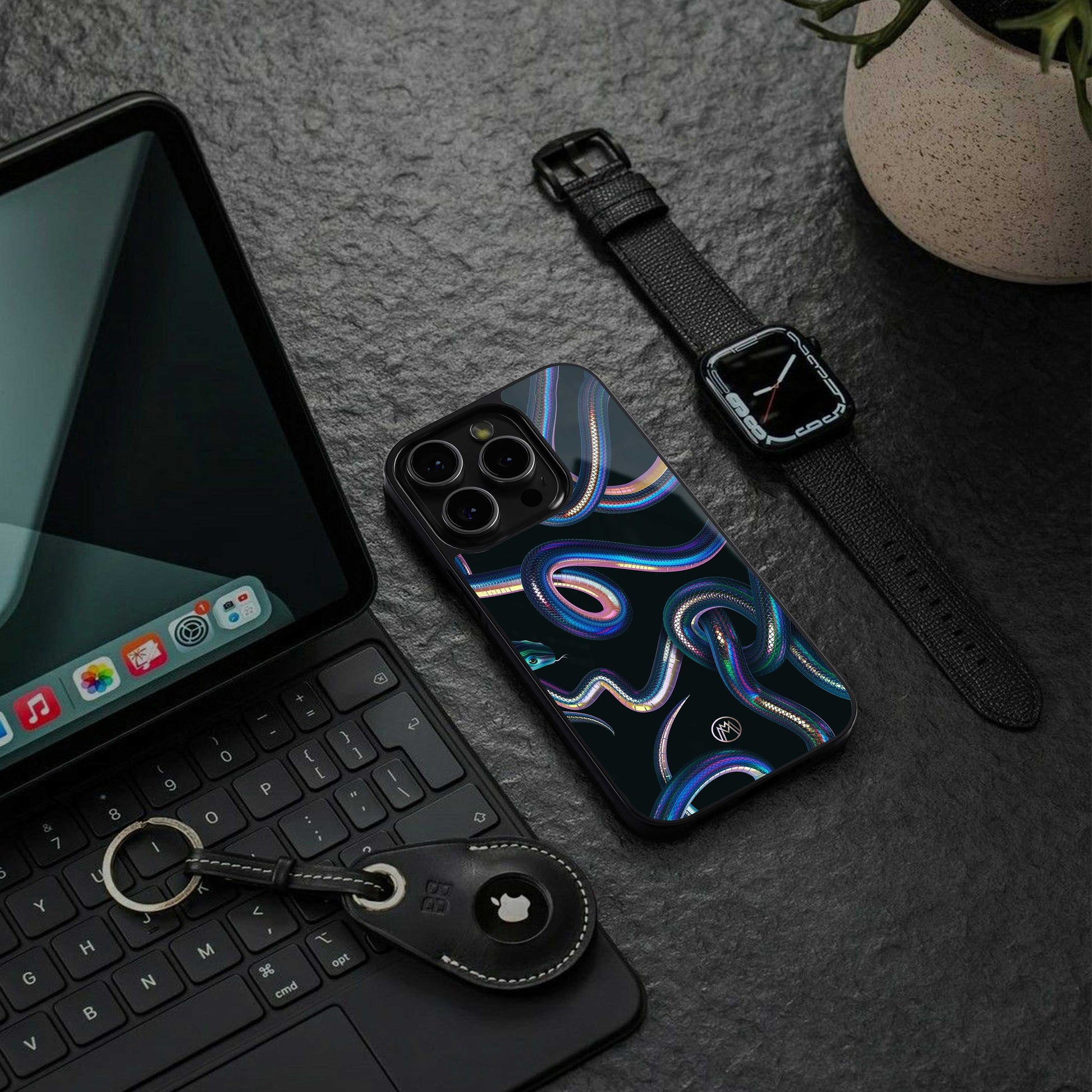 serpent back phone cover | glass case for iphone 13 pro max