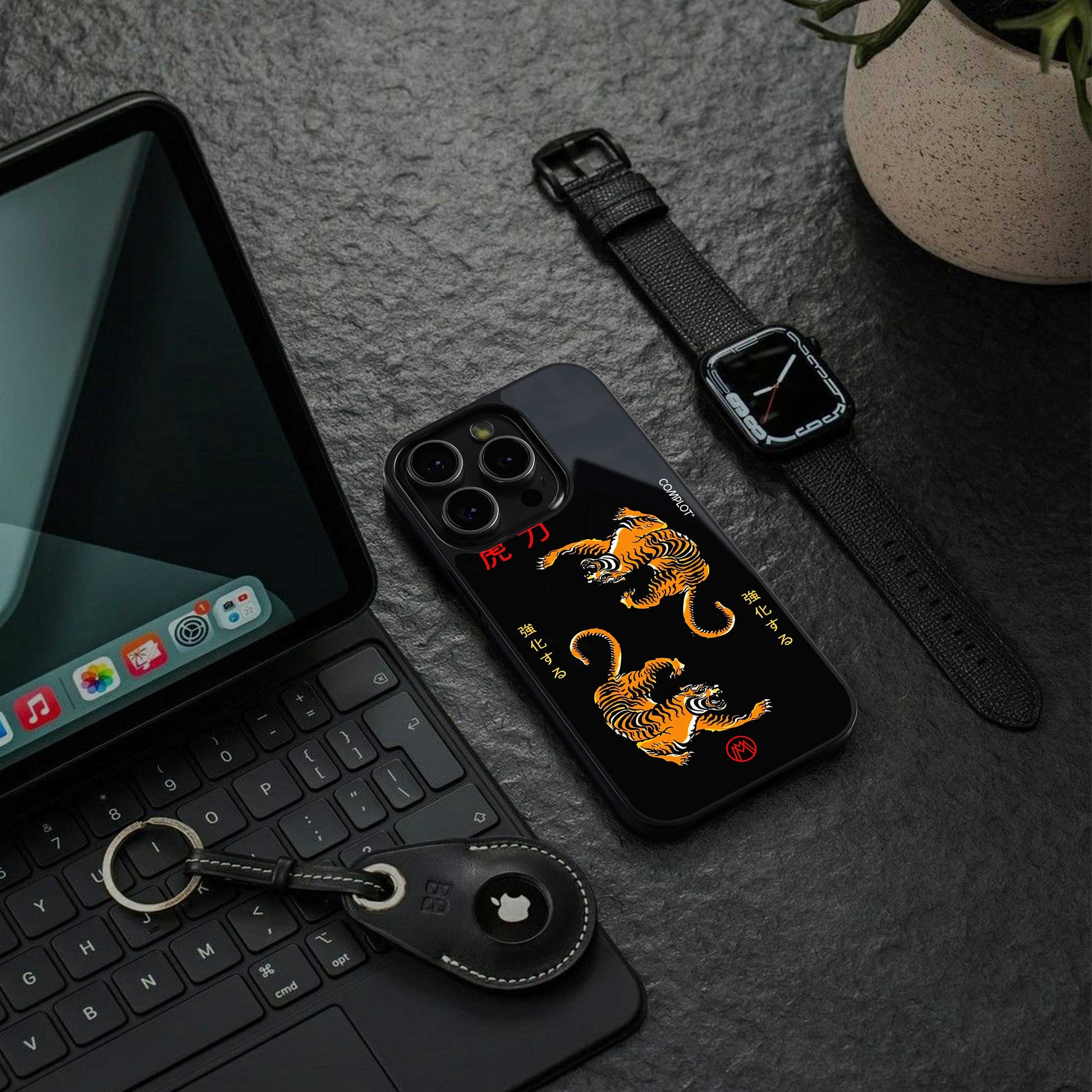 tigers black back phone cover | glass case for iphone 14