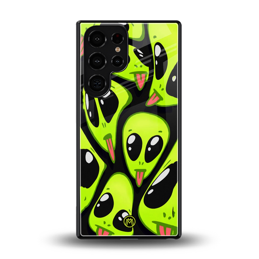 trippy aliens back phone cover | glass case for samsung galaxy s25 ultra