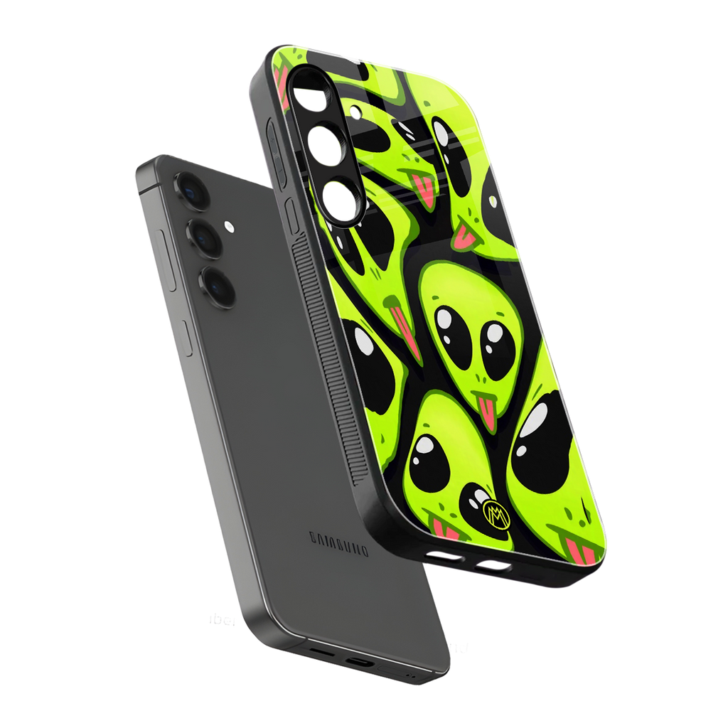 trippy aliens back phone cover | glass case for samsung galaxy s24