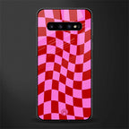 red pink trippy check pattern glass case for samsung galaxy s10 image