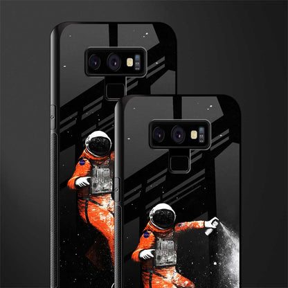 trippy astronaut glass case for samsung galaxy note 9 image-2