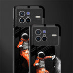 trippy astronaut glass case for vivo x80 image-2
