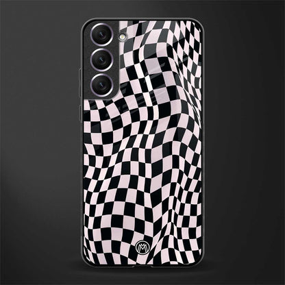 trippy b&w check pattern glass case for samsung galaxy s21 image