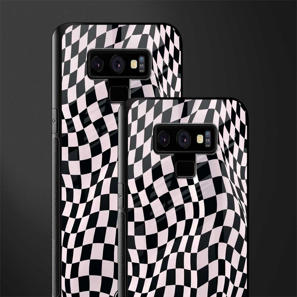 trippy b&w check pattern glass case for samsung galaxy note 9 image-2