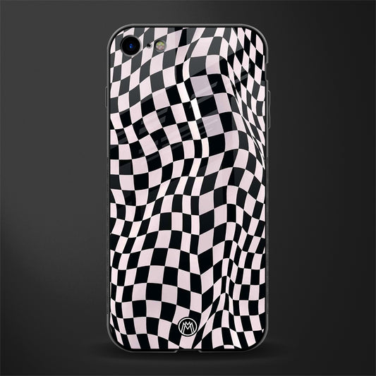 trippy b&w check pattern glass case for iphone se 2020 image